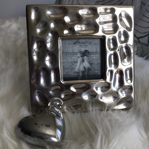 signature home collection Other - Picture Frame Silver Tone 6.5 x 6.5 Pebble Effect Modern Accent Piece Home Decor